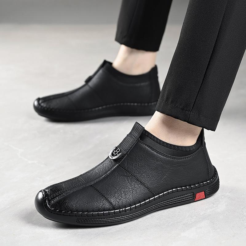 Fashion Autumn Winter New Designer Leather Shoes for Men Casual Brushed Warm Loafers Shoes Men Fashion Male Shoe