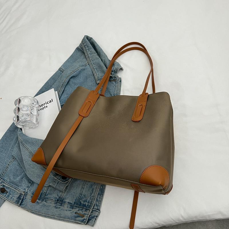 Fashion Large-capacity Tote Bag 2025 New Niche Design Simple Shoulder Bag To Work Commuter Handbag