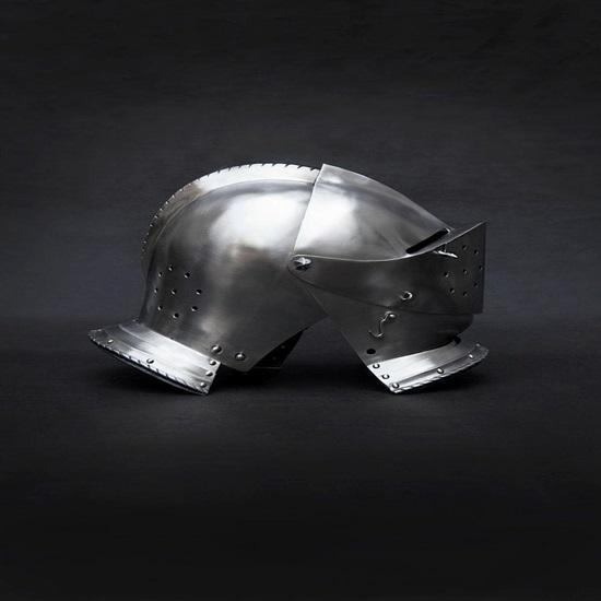 Medieval Close Helmet  Handmade 16th Century Knight Armor Replica  Wearable Steel Helmet for LARP, Cosplay  Display
