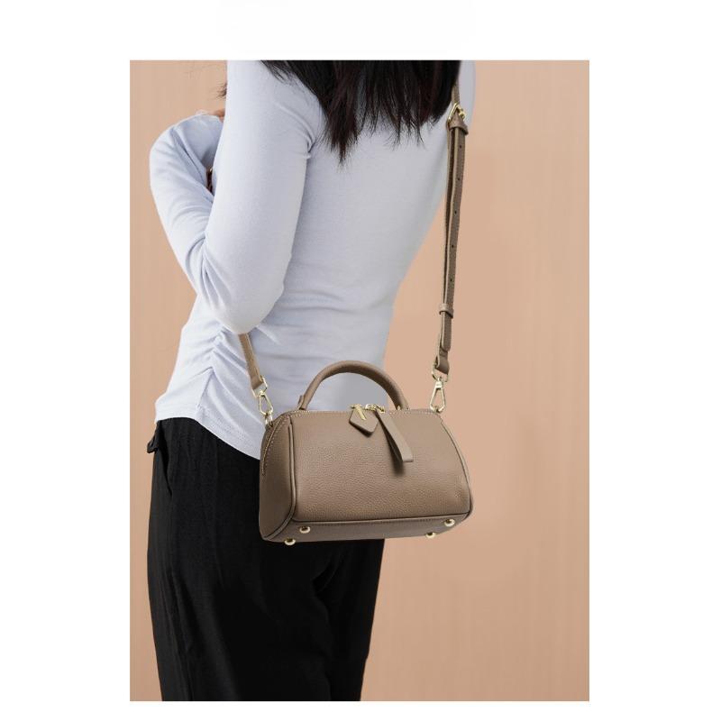 New Top Layer Cowhide Spring and Summer Niche Pillow Bag Popular Fashion One Shoulder Crossbody Bag