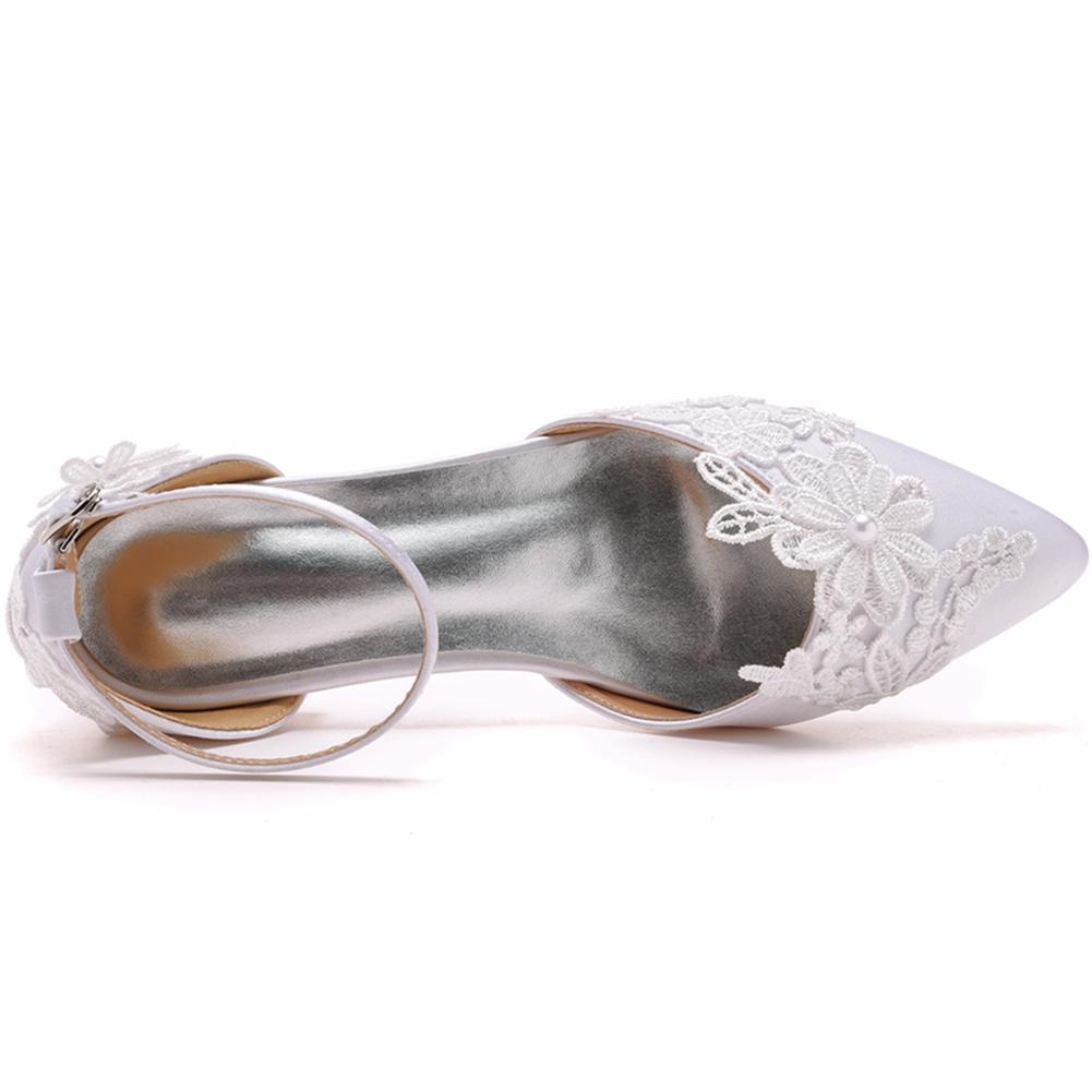Women's 2CM High Heels White Pearl Lace Flower Silk Pointed Toe Pumps Retro Chunky Sandals Party Dress Shoes