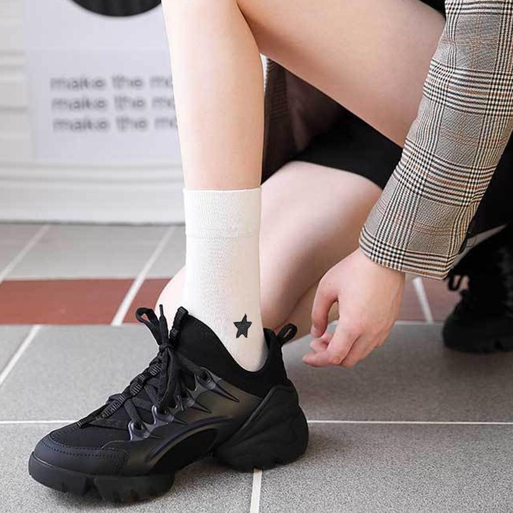 Damstrumpor med stjärnbroderi, mellanlånga, vita, casual, dammode