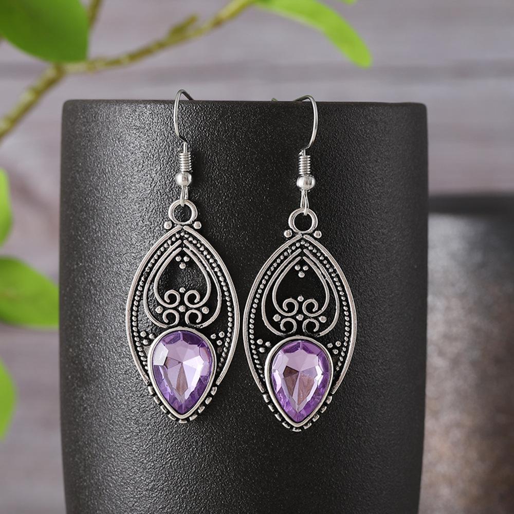 

Retro Style Men s and Women s Earrings, Fashionable and Popular Hollow Earrings Jewelry срібний