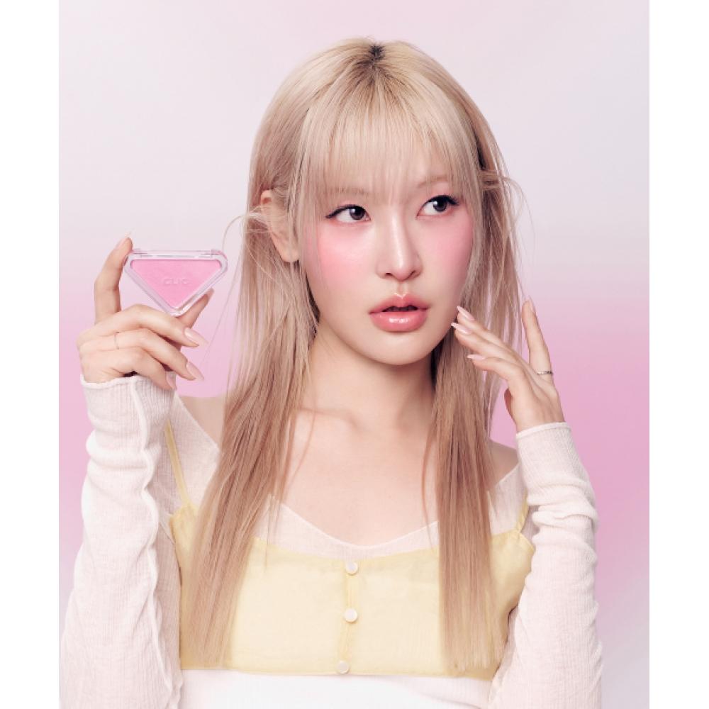 Clio Essential Blush Tap [new] M106 Muted Berry