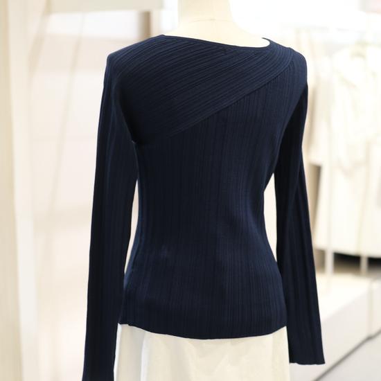 Cross Design Ribbed Knit Sweater GP2A1PO_201
