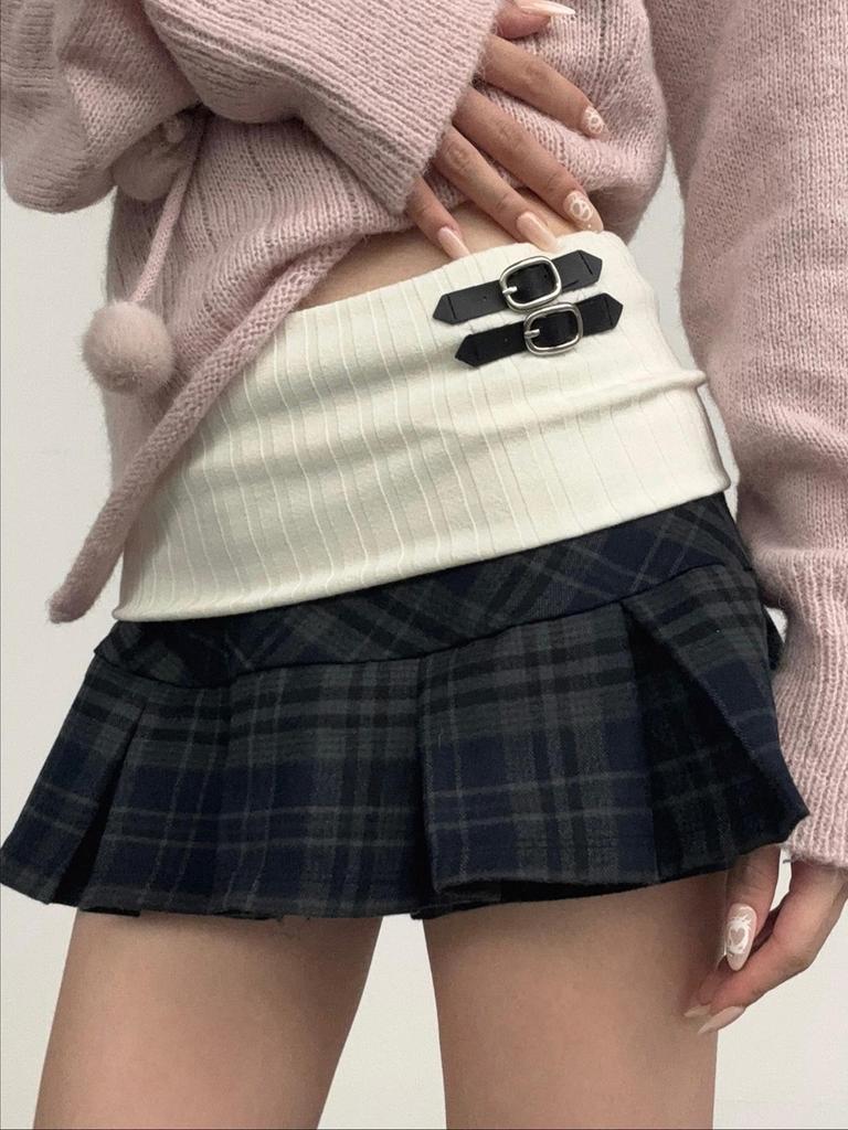 Women's Retro College-Style A-Line Plaid Pleated Skirt - High-Waisted, Anti-Exposure, Short Length for Spring/Summer 2025