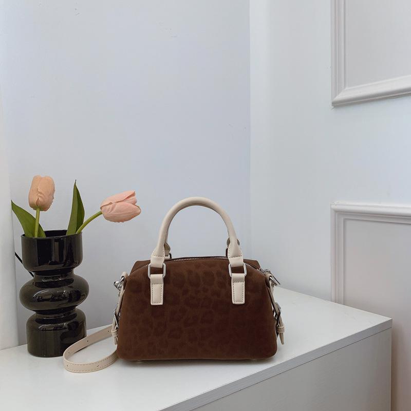 2025 Women's Cross-border Leather Boston Bag: Fashionable Cartoon Handbag & Single Shoulder Crossbody Bag