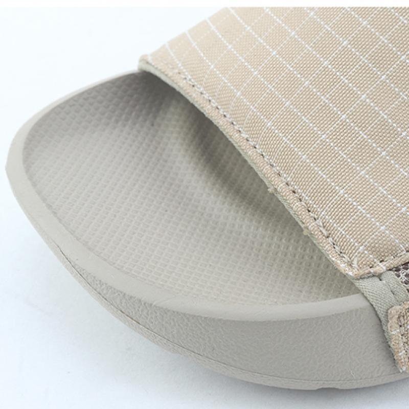 New Balance Slippers Beige