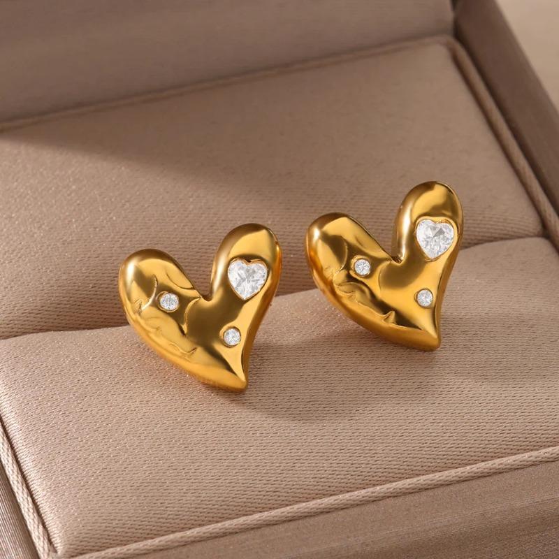 Simple Zircon Love Ear Buckle Women's Fashion Titanium Steel Stud Earrings High-end Temperament Earrings Niche Hot-selling