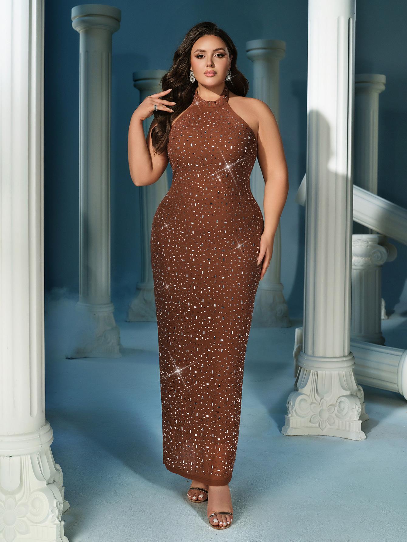 Elegant Plus Size Rhinestone Halter Bodycon Evening Gown XL