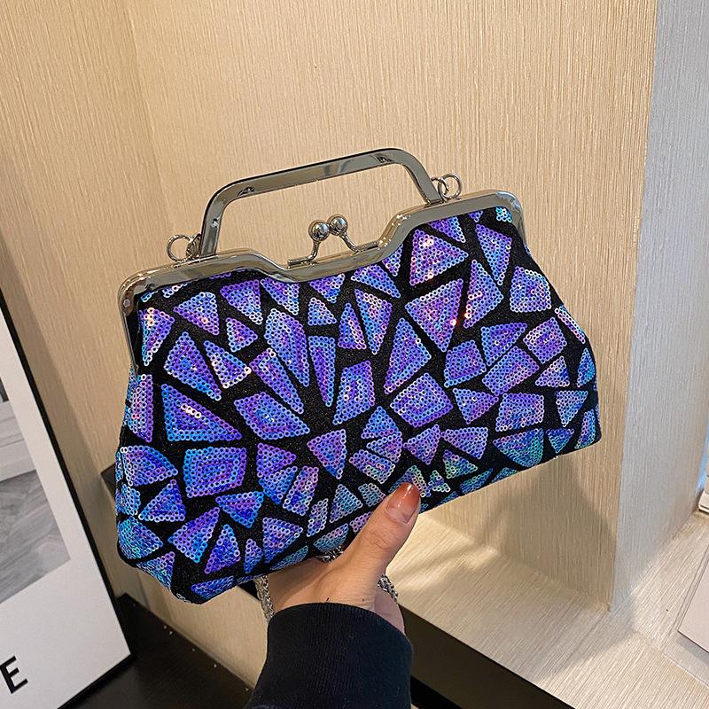 Bag new 2025 European and American fashion sequins colorful portable dinner bag ins women's retro clip shell bag