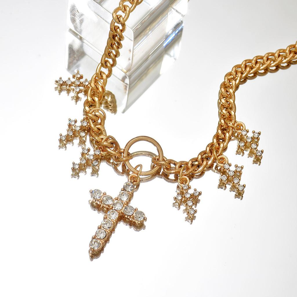 Cross Pendant Multilayer Necklace With Geometric Metal Chain For Womens Fashion Accessory