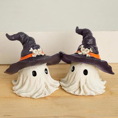 2pcs Small Ghost Figurine Ghost Figurine Gothic Wear a Hat Design Figure for Porch Garden Mantel Fireplace Indoor Outdoor