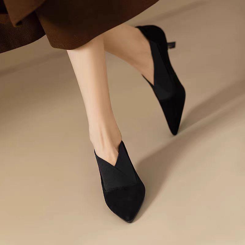 Fashion French Retro Pointed Thin Heeled Short Boots with Kitten Heels Ankle Boots, Combined with Elastic Deep Cut High Heels for Women