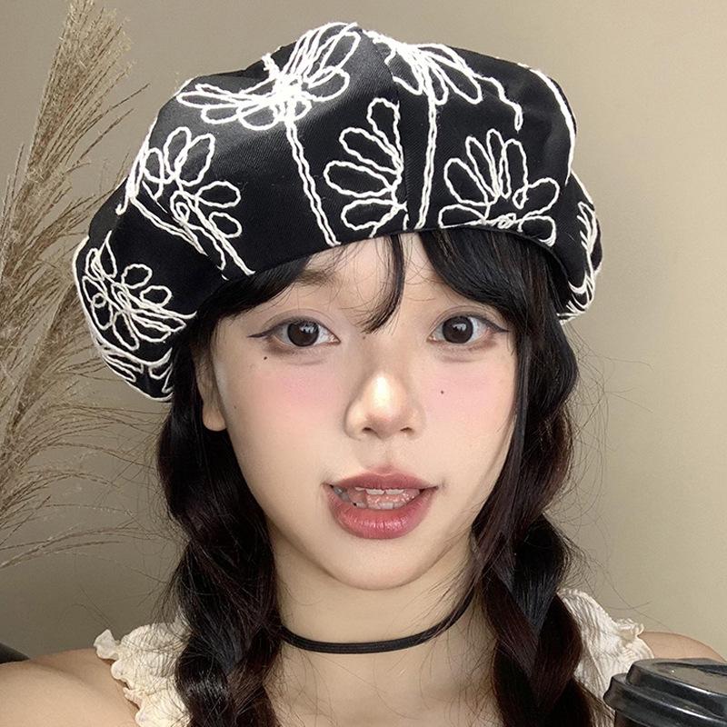 Hat Female Flower Embroidery Beret Retro Painter Hat Versatile Face Small Bud Hat Niche Pumpkin Hat