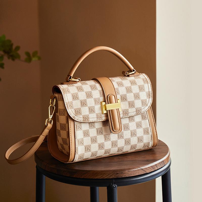 

Mrs. Qiao Handbag for Women 2025 New Handbag Autumn Winter Crossbody Bag Mom Bag High-end Vintage Women s Bag Long23.5CM、Wide11.5CM