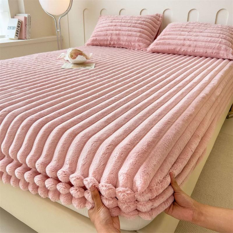 Thicken Bedsheet for Winter Bedcover Fluffy Plush Elastic Mattress Cover Fluffy Fleece Bed Linens Non-slip Mattress Cover