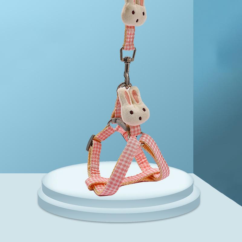 New pet's wardrobe with this cozy and fashionable harness that is suitable for daily walks and outdoor adventures. Your furry co