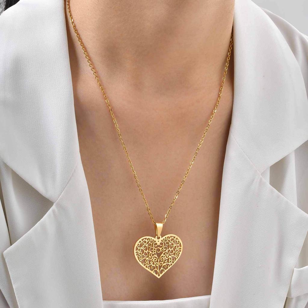 Ladies Personalized Stainless Steel Hollow Heart Tree Of Life Pendant Necklace Pn-2266
