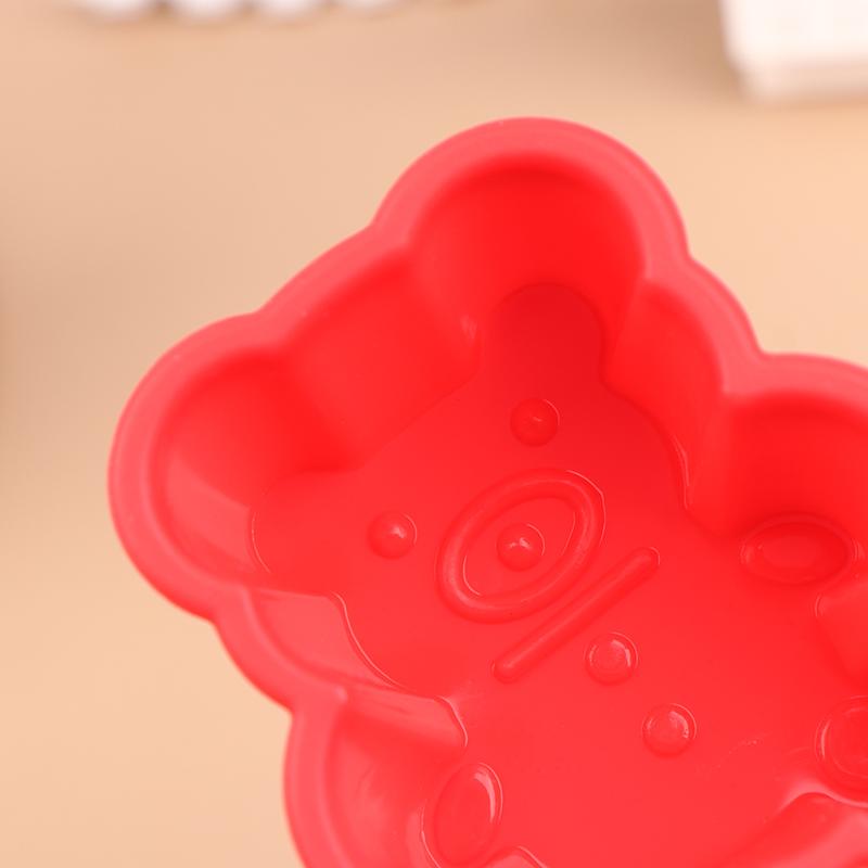5Pcs  7Cm Creative Silicone Bear Muffin Cup Cake Cup Diy Baking Mold Color Random