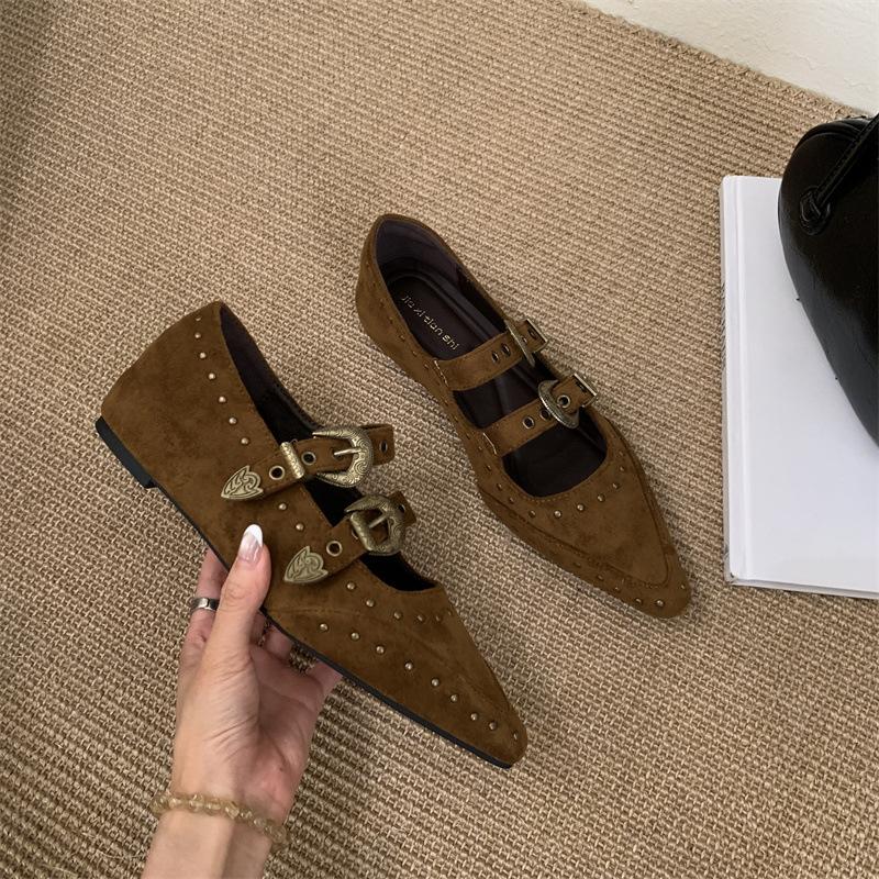

Французские ретро туфли Мэри Джейн с острым носком женские 2025 новые замшевые туфли на плоской подошве с юбками универсальные маленькие кожаные туфли 40