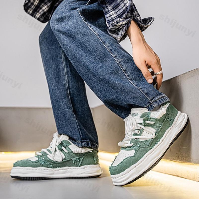 Fashion Niche Design Men's Low Top Thick Soled Casual Sports Shoes 2025 Autumn New Fashion Trend Versatile Comfortable Platform sneakers