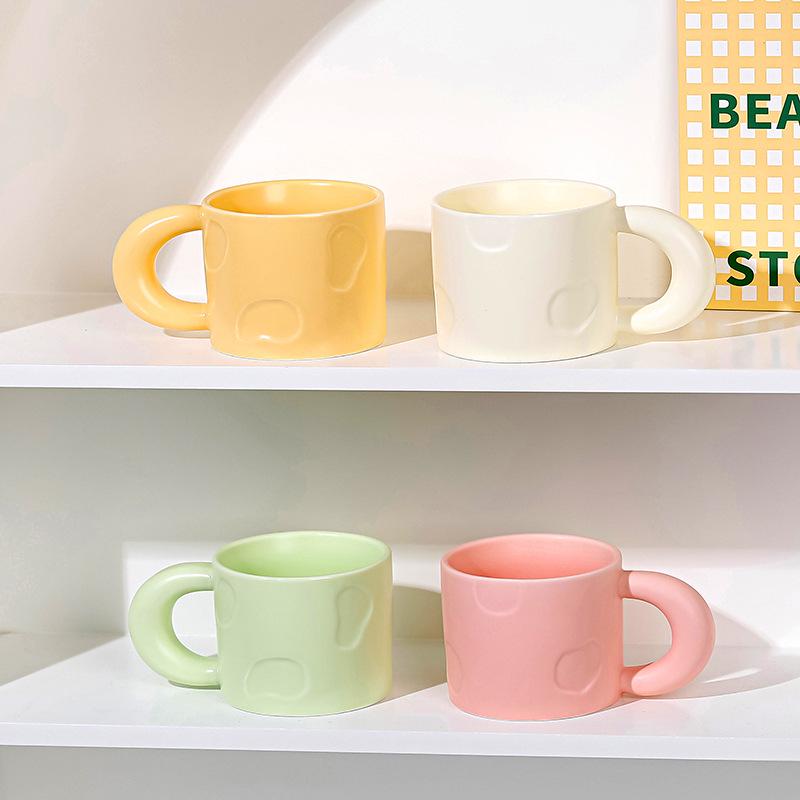High-Value Ceramic Macaron Coffee Mug - Large Capacity Cup, Perfect Holiday Gift for Couples