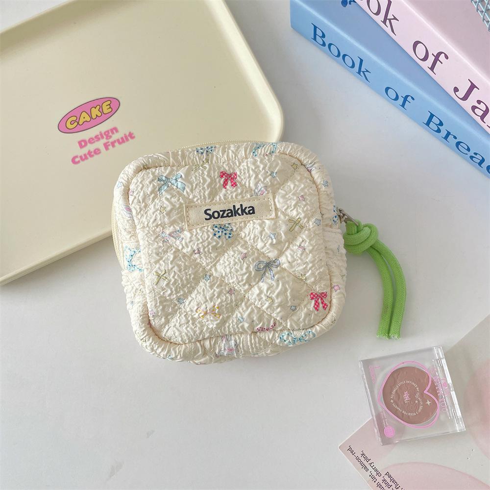 Mini Cute Square Cosmetic Bag Women Portable Earphones Lipstick Sanitary Napkins Storage Pouch Small Makeup Zipper Bags Purse