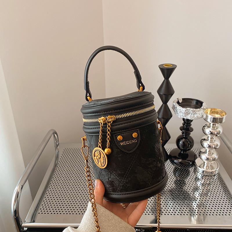 2023 Новый Высококачественный ПУ Сумка на плечо Ручная Сумка-ведро Модный Кросс-бордер Стиль чёрный