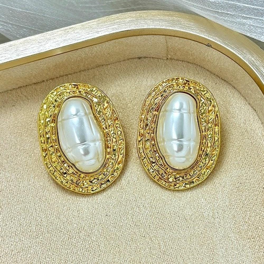 Vintage Oval Metal Pearl Earrings Imitation Geometric Exaggerated Earrings  Party Accessories