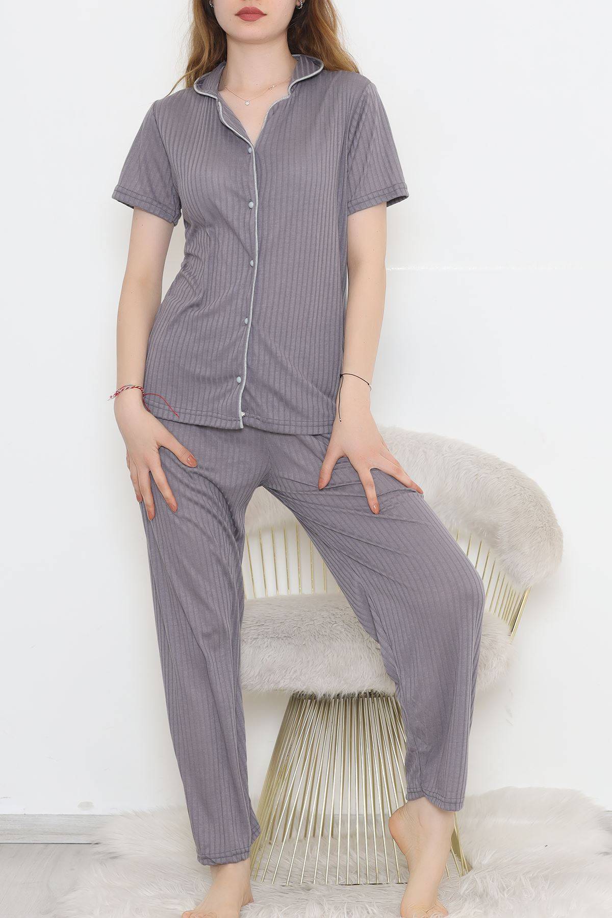 

Вязаный пижамный комплект на пуговицах темно-серый M