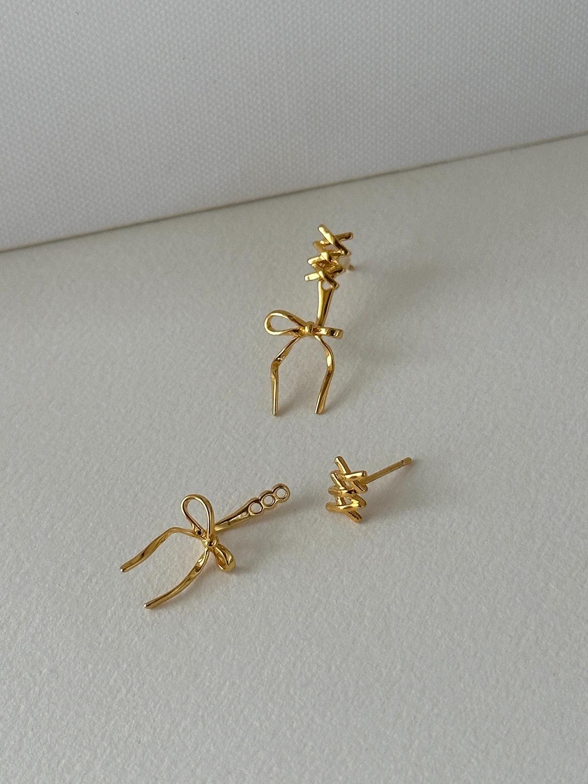 

Bow stud earrings women s new popular earrings niche design high sense Korean simple ear jewelry earrings