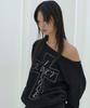 FANCY CLUB Pros Off-Shoulder Sweatshirt (Black) F26Qb040