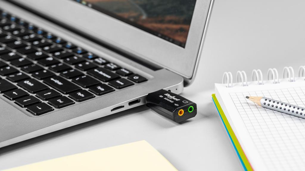 Rebel 3D Sound Virtual 5.1 Sound Plug and Play USB Sound Card