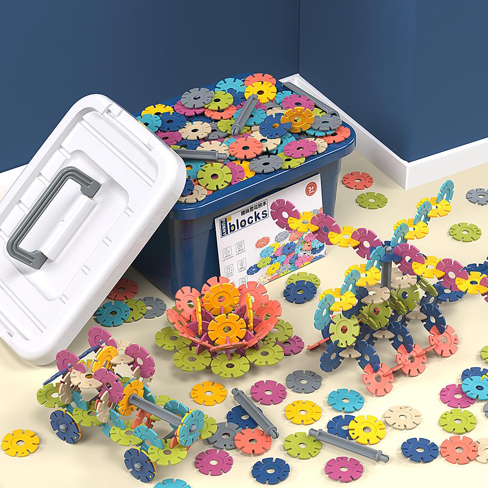 Fun Snowflake Pieces Assembled Building Block Kindergarten Early Education 3-6 Years Old Educational Toy Gift Box