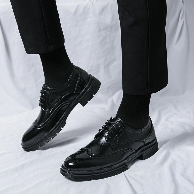 Men's Spring English Brogue Leather Shoes: Casual Business Formal Style, Suited for Matching with Suits