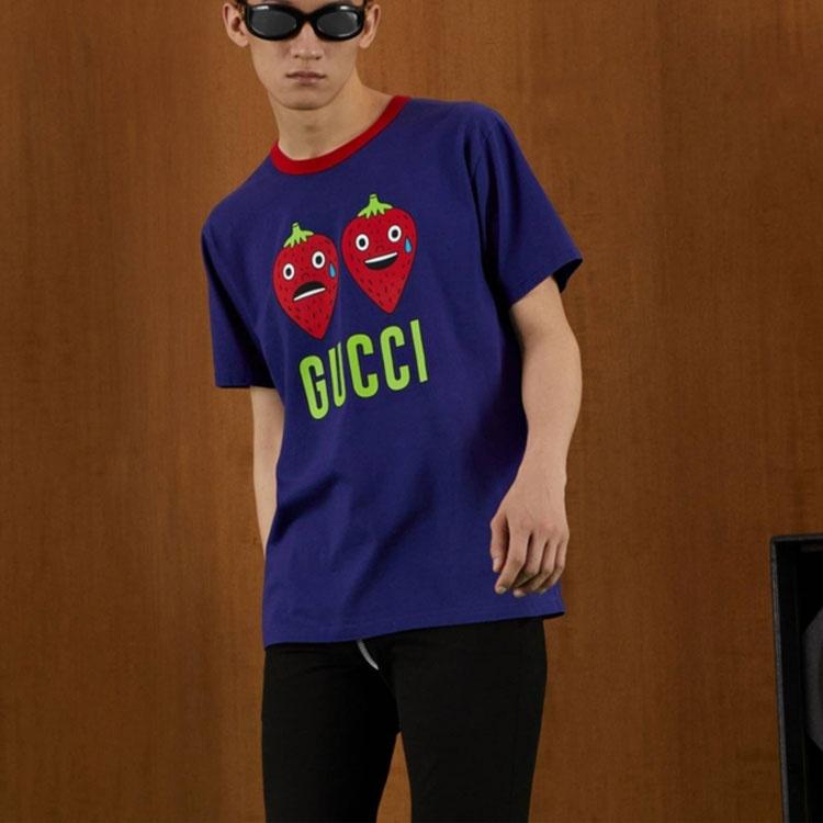 Gucci Strawberry Print Cotton T Shirt Unisex 703439XJEI04409