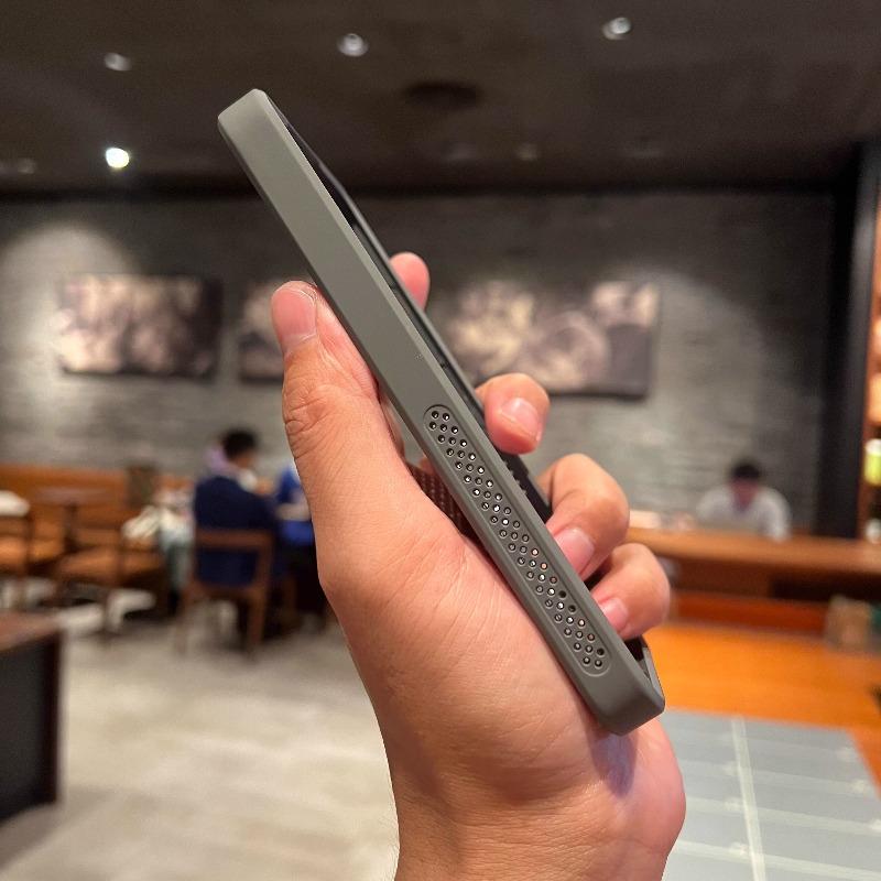 Coque Magnétique Dissipant la Chaleur Pour Xiaomi 17 Coque Trou d'Aération en Nid d'Abeille Couvercle de Charge Sans Fil Pour Xiaomi Mi 17 Coque Résistante aux Chocs