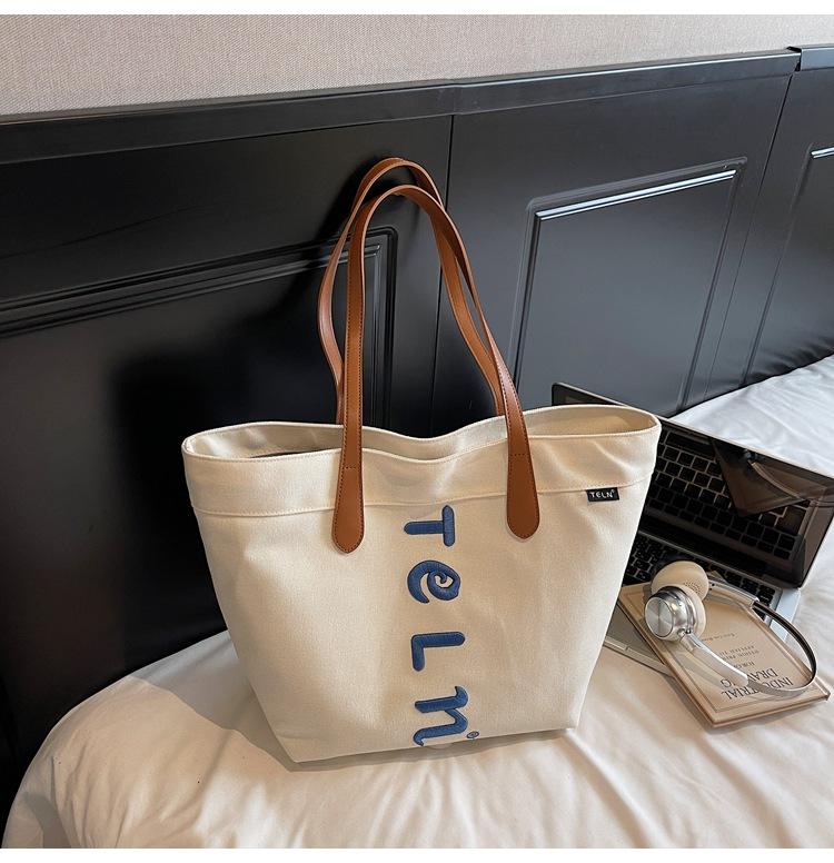 Large Capacity Canvas Bag Summer New Shoulder Bag Casual Tote Bag Letter Embroidery Trend Commuter Women's Bag