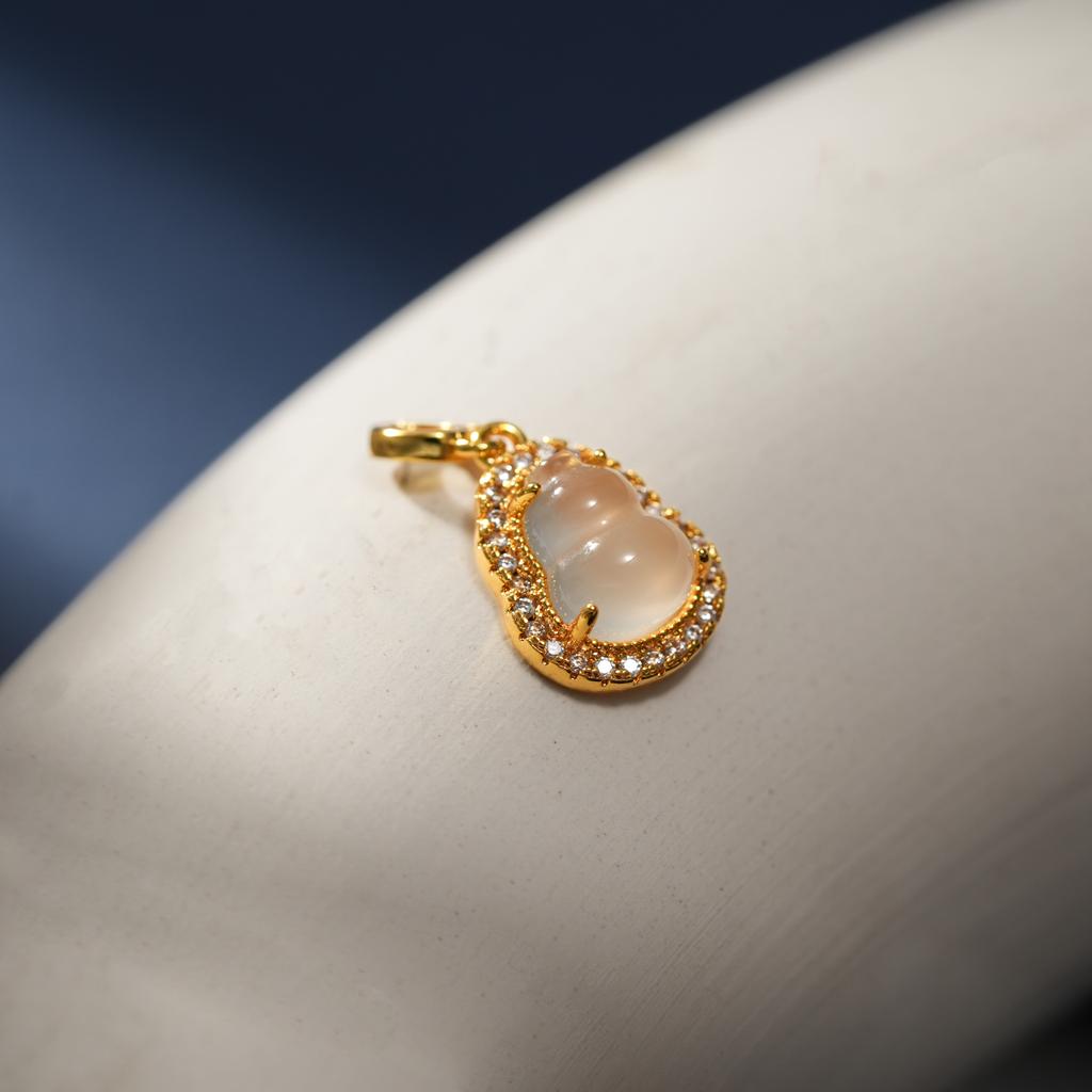 TANGPEI New Chinese-style Gold Women's Pendant 'Brilliant Moonlight'-Dainty Single-piece Fu-Lu Gourd Charm Alloy Clavicle Chain