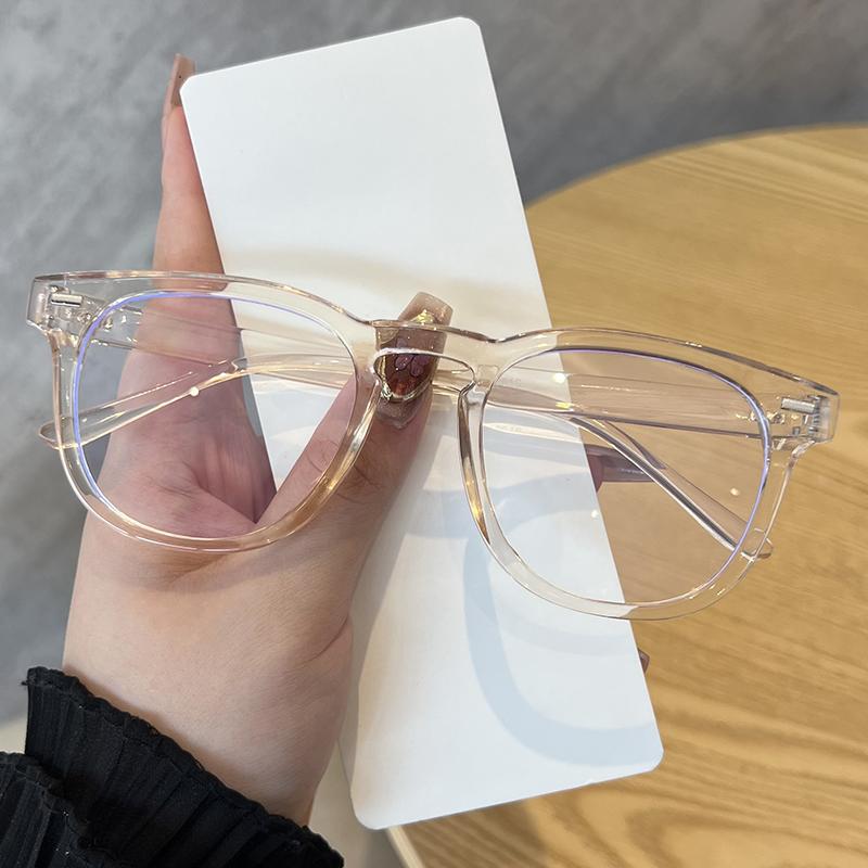 

Anti-Blue Light Glasses For Women With Regular Eyeglass Frame Finished Retro Flat Light Frame