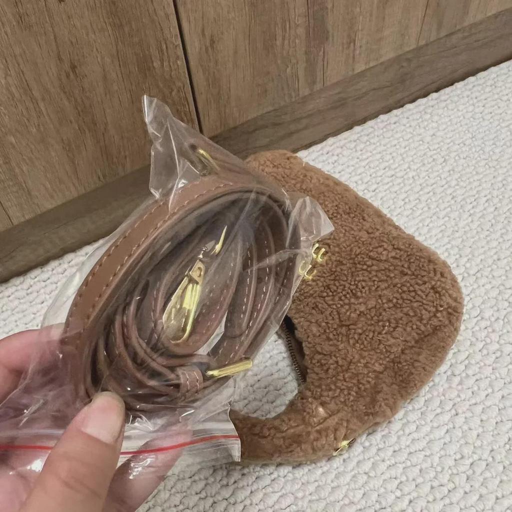 Cute Lamb Plush Saddle Bag - New Autumn/Winter 2023 Fashion Versatile Casual Shoulder Handbag.