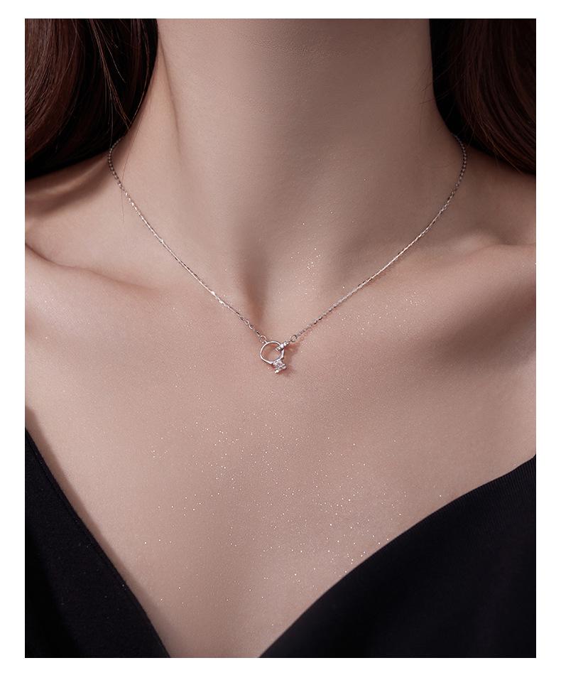 Banyan Tree S925 Silver Mobius Pendant Necklace - Light Luxury, Niche Ins Cold Style Clavicle Chain