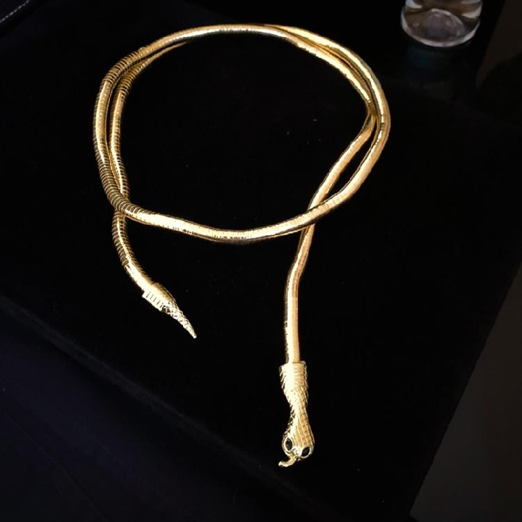 Fashionable Gold/Silver Snake Necklace Versatile Snake Necklace Neck Chain With Two Wearing Options For Chic Outfits