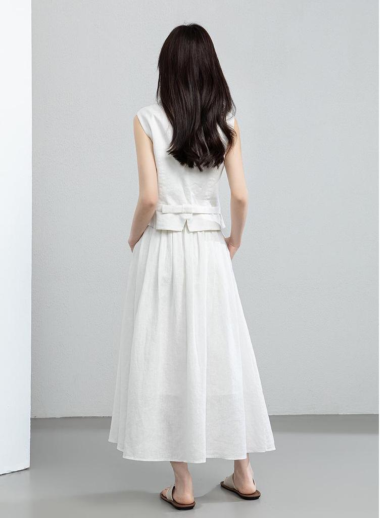 Xin Ge Stylish Black Sleeveless Suit Vest & Pleated Linen Skirt Set