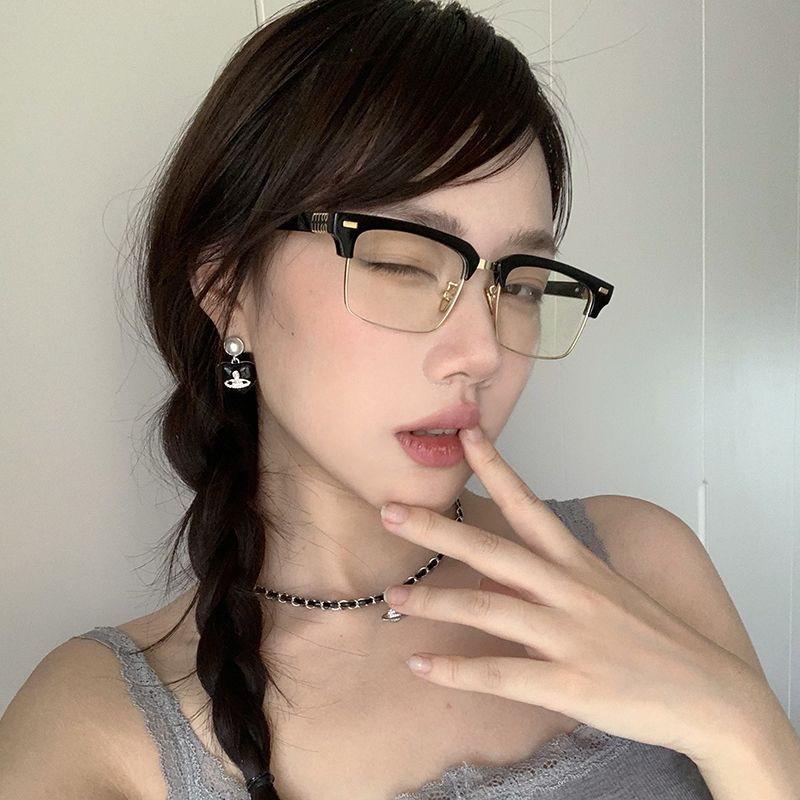 Jang Wonyoung Style Tortoiseshell Eyewear: Unisex Square Anti-Blue Light Eyeglasses