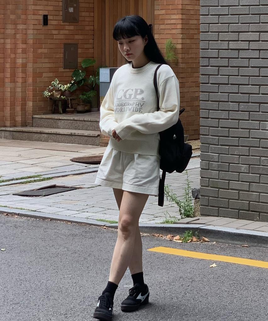 CGP (Women) Square Logo Knit_Cream