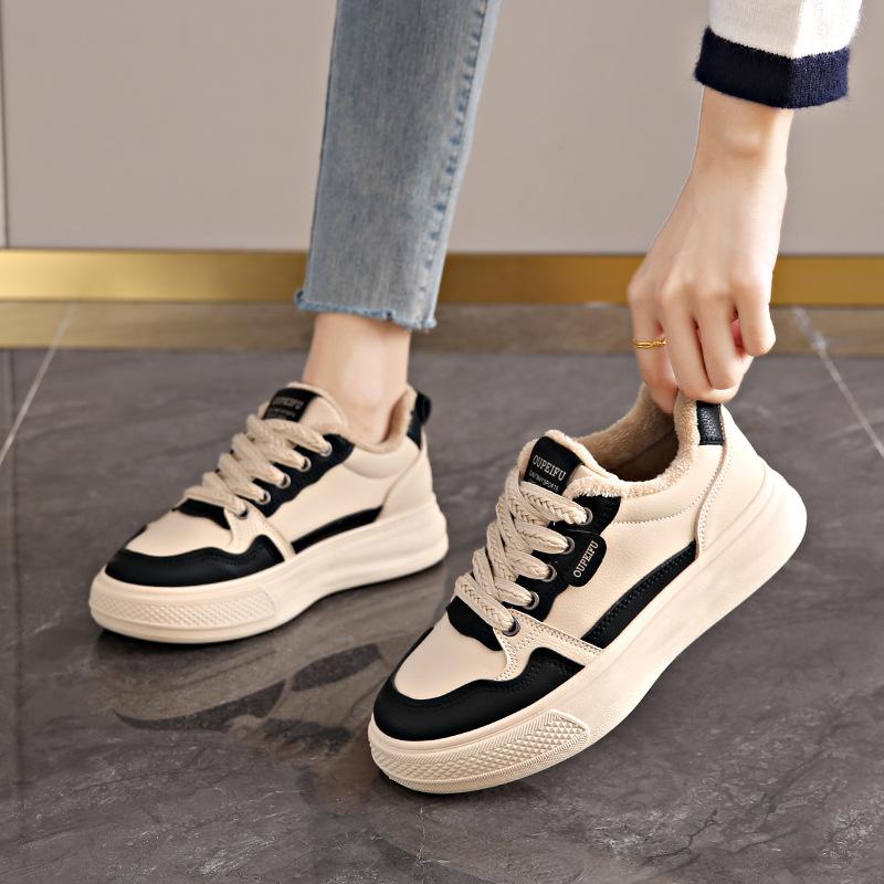 Cotton sports board shoes for women 2025 new winter soft soled casual leather flat bottomed student