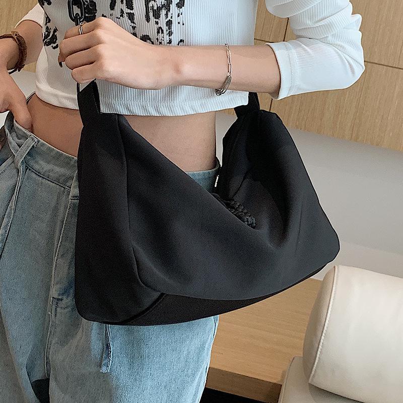 2024 Women's Large Capacity Oxford Cloth Shoulder Messenger Bag - Versatile, High-Grade Pillow Design for Summer