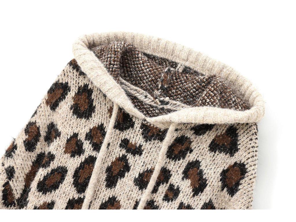 2024 Fall Women's Animal Pattern Jacquard Knit Sweatshirt - European & American Style Long Sleeve